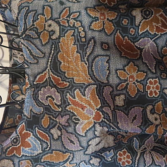 Ann Taylor Floral Tapestry Print Blouse Top Elastic Hem Cuff Long Sleeves Large - Picture 2 of 11